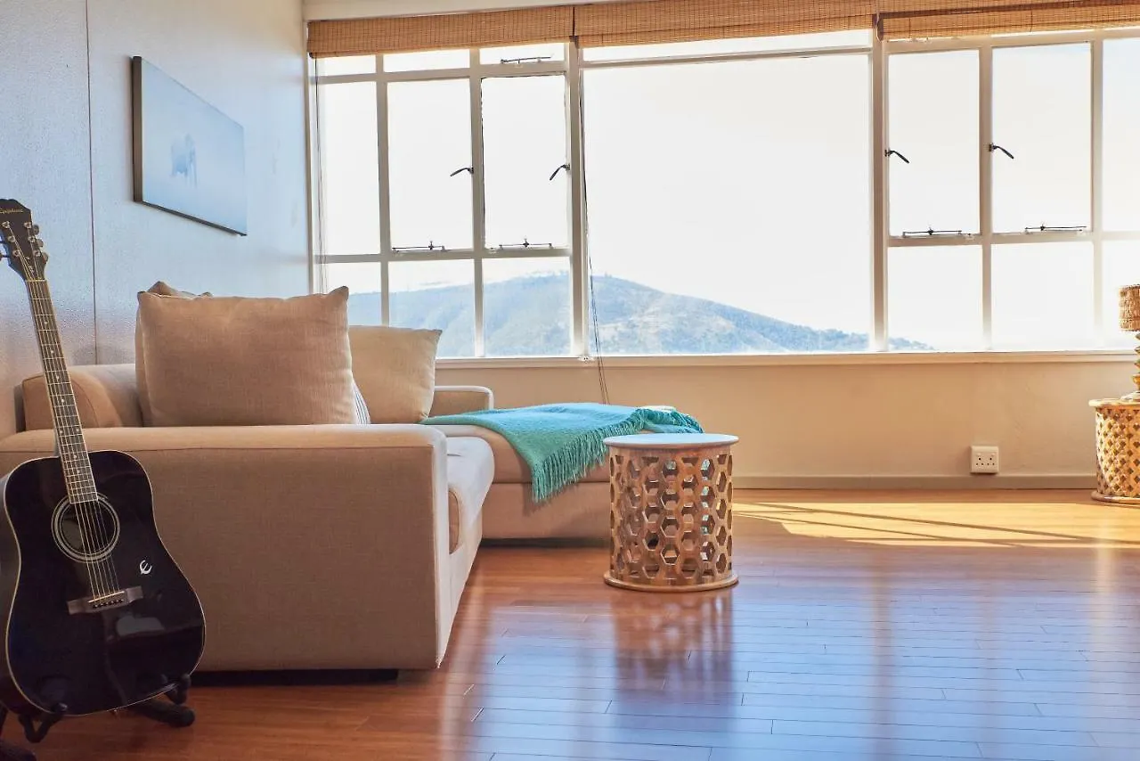 Breathtaking Views, Brand New Renovated Apartment ケープタウン 0*,